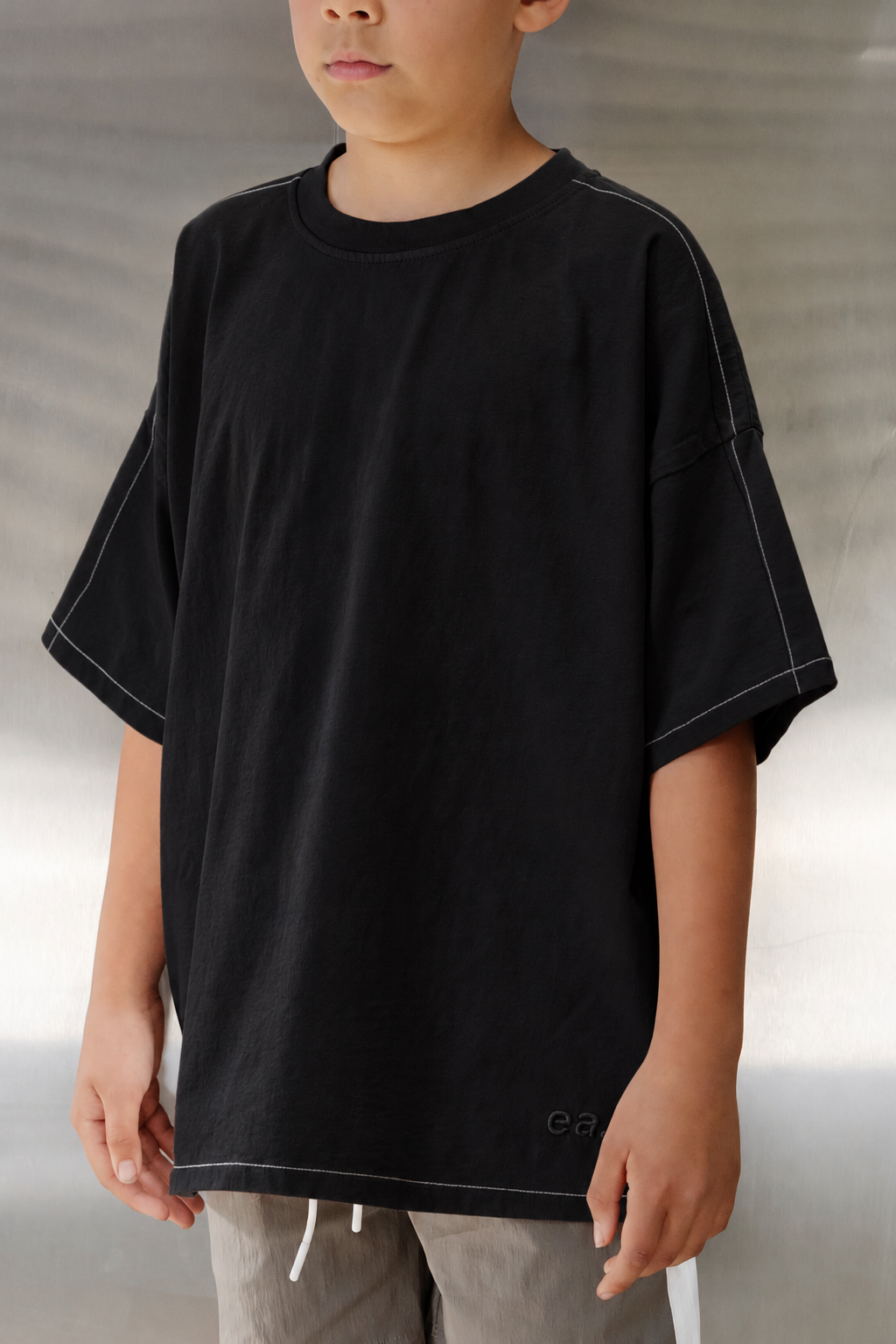 Teen Classic Box Fit Tee - Black