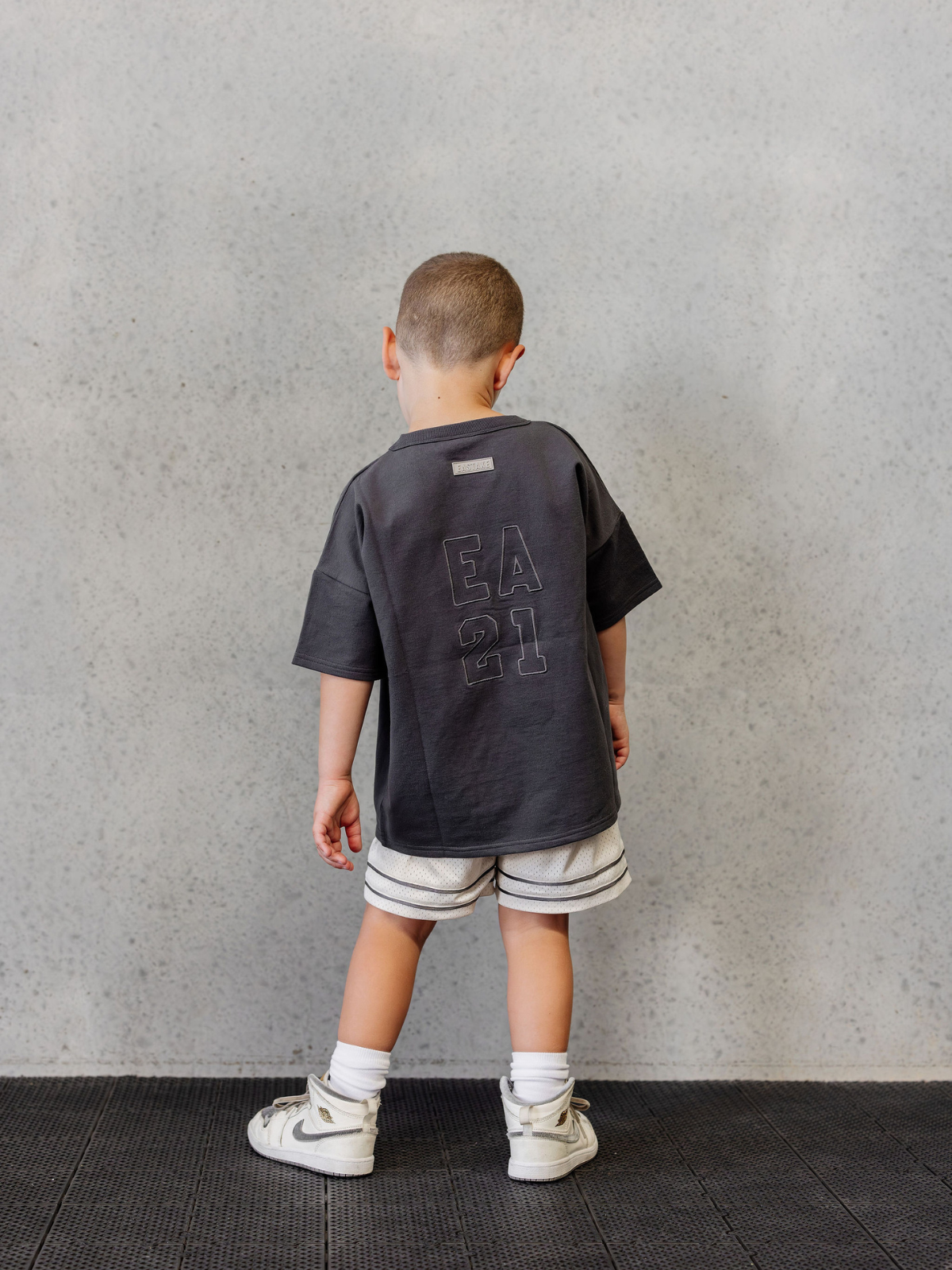 Kids Essential Tee - Charcoal