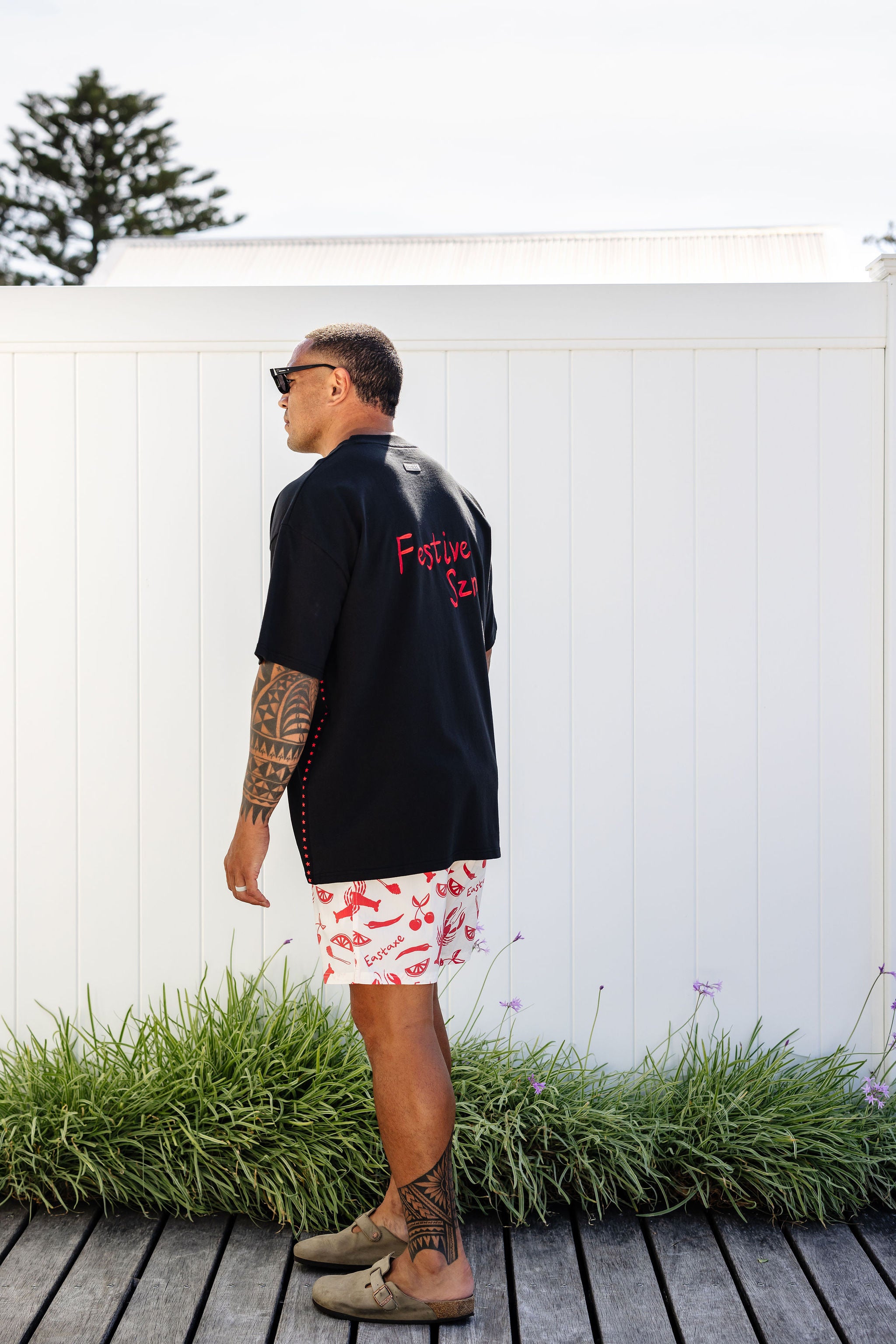 Adults Festive Szn Tee - Black