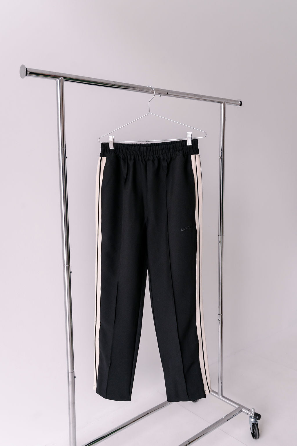 Woven Trackpant - Black