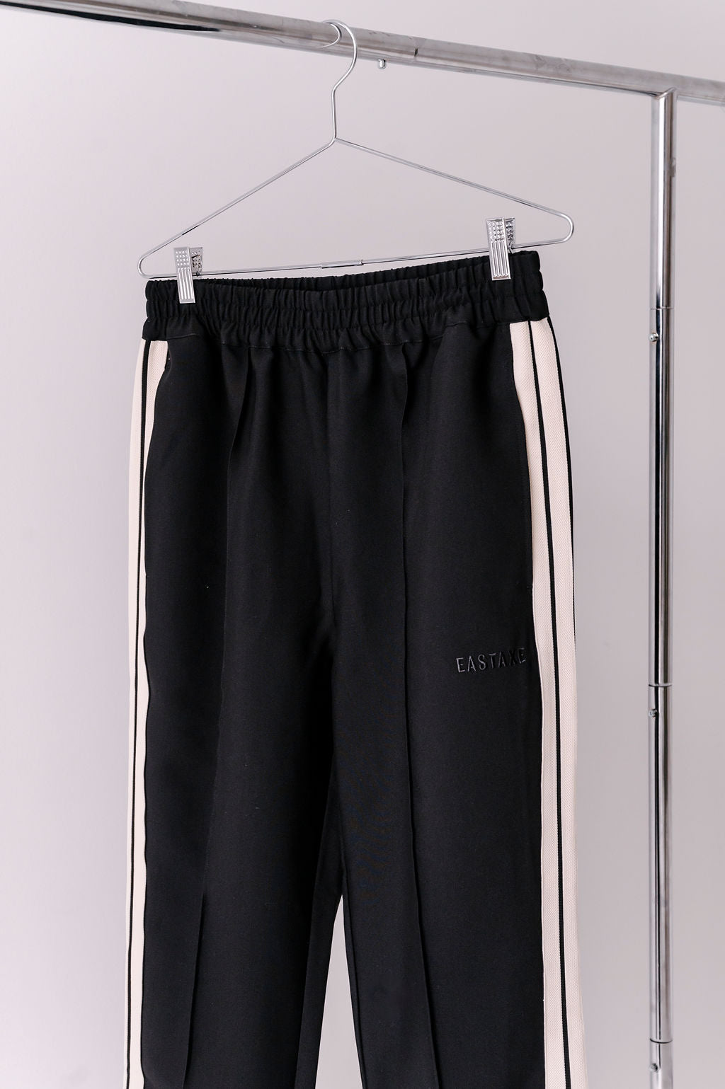 Woven Trackpant - Black