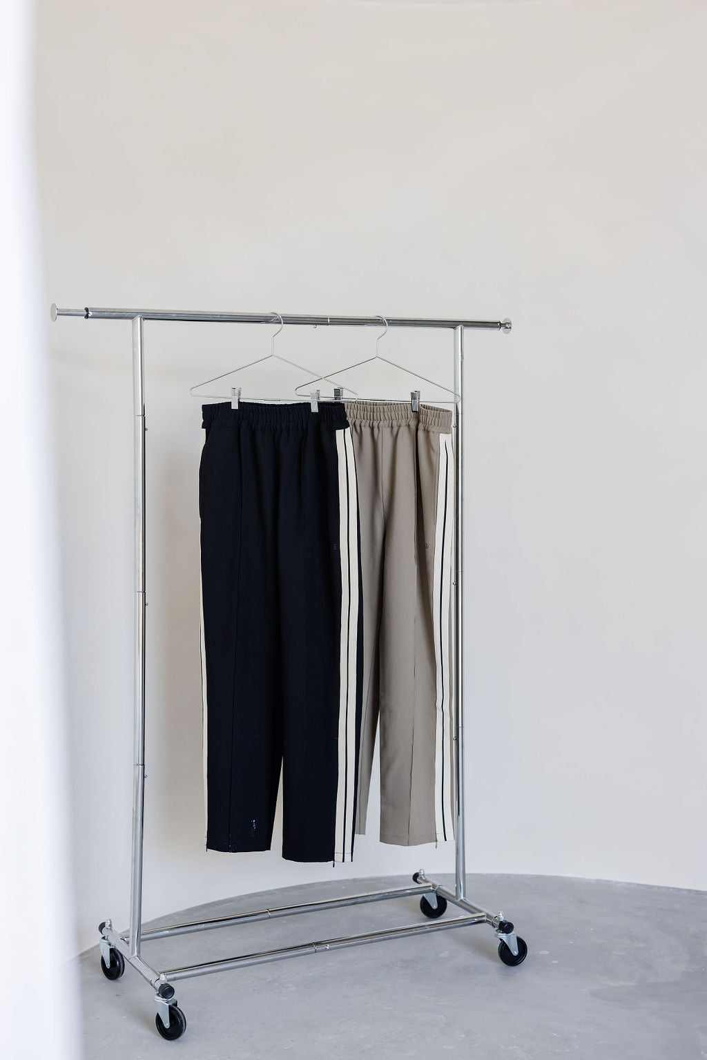 Woven Trackpant - Olive