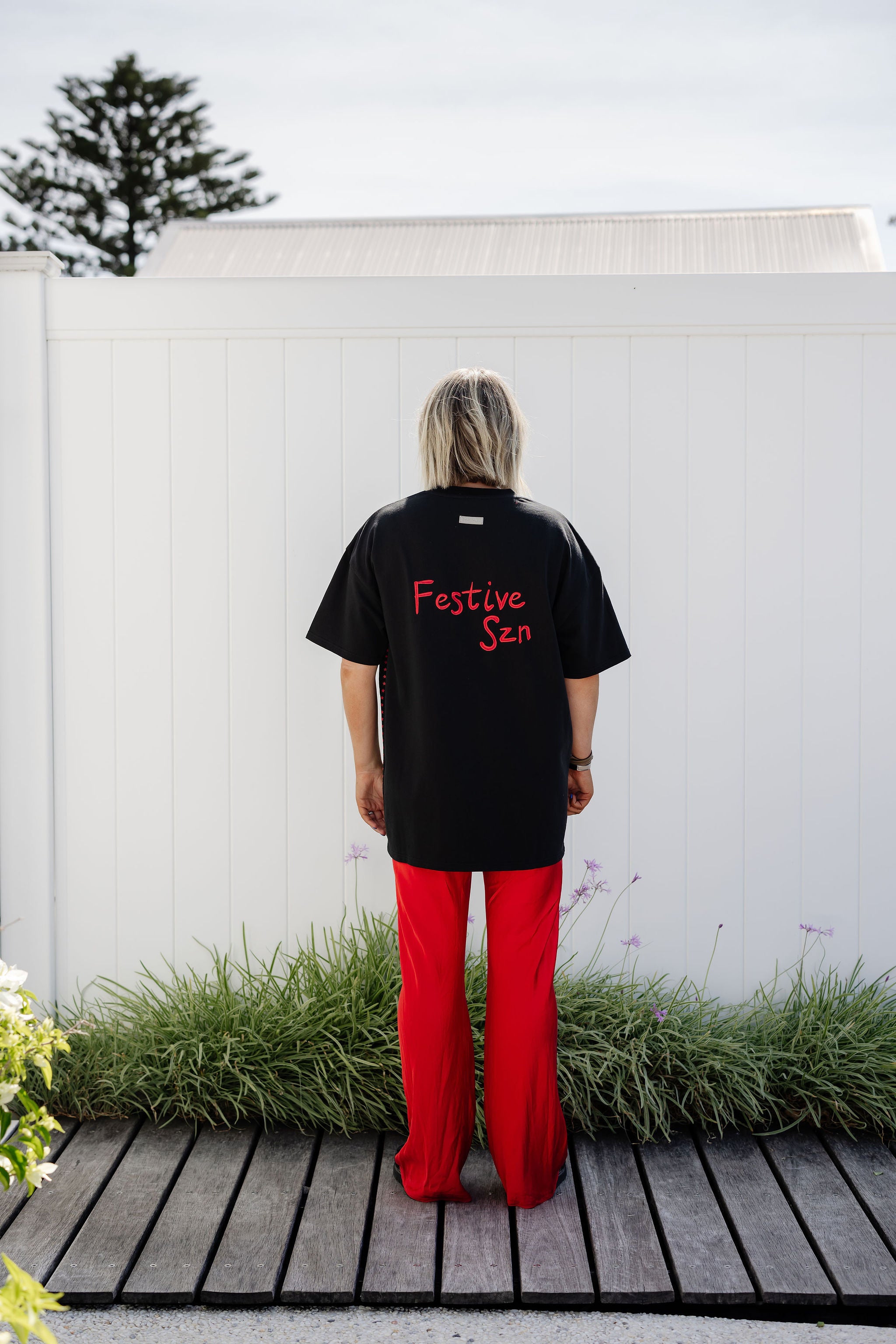 Adults Festive Szn Tee - Black