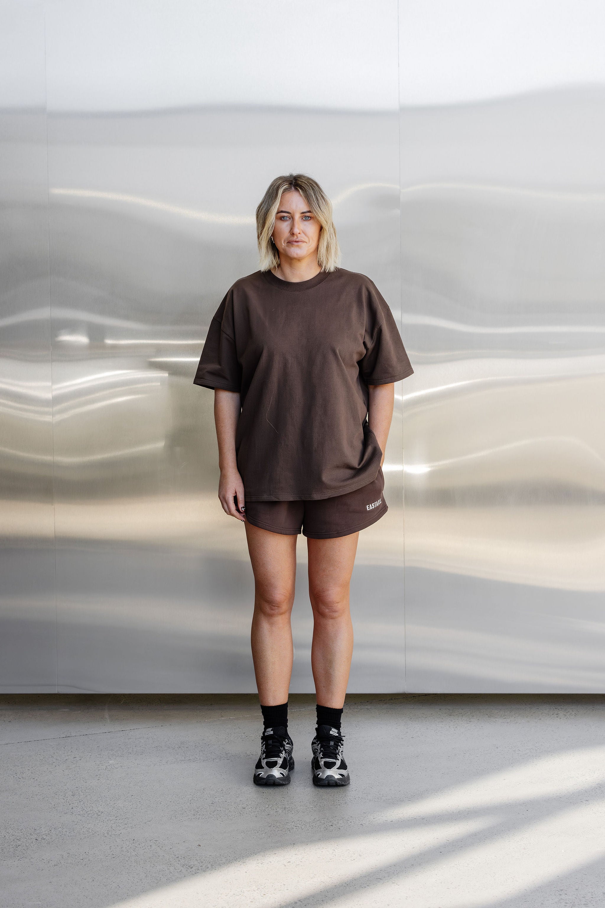 Unisex Classic Box Fit Tee - Chocolate