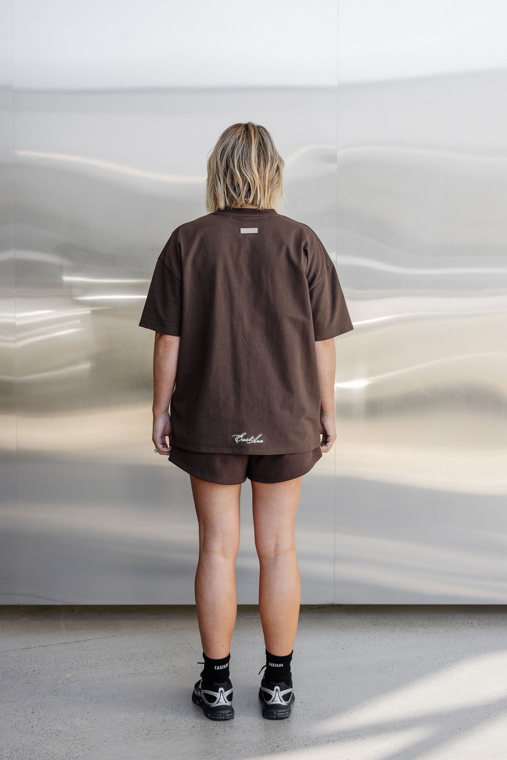 Unisex Classic Box Fit Tee - Chocolate