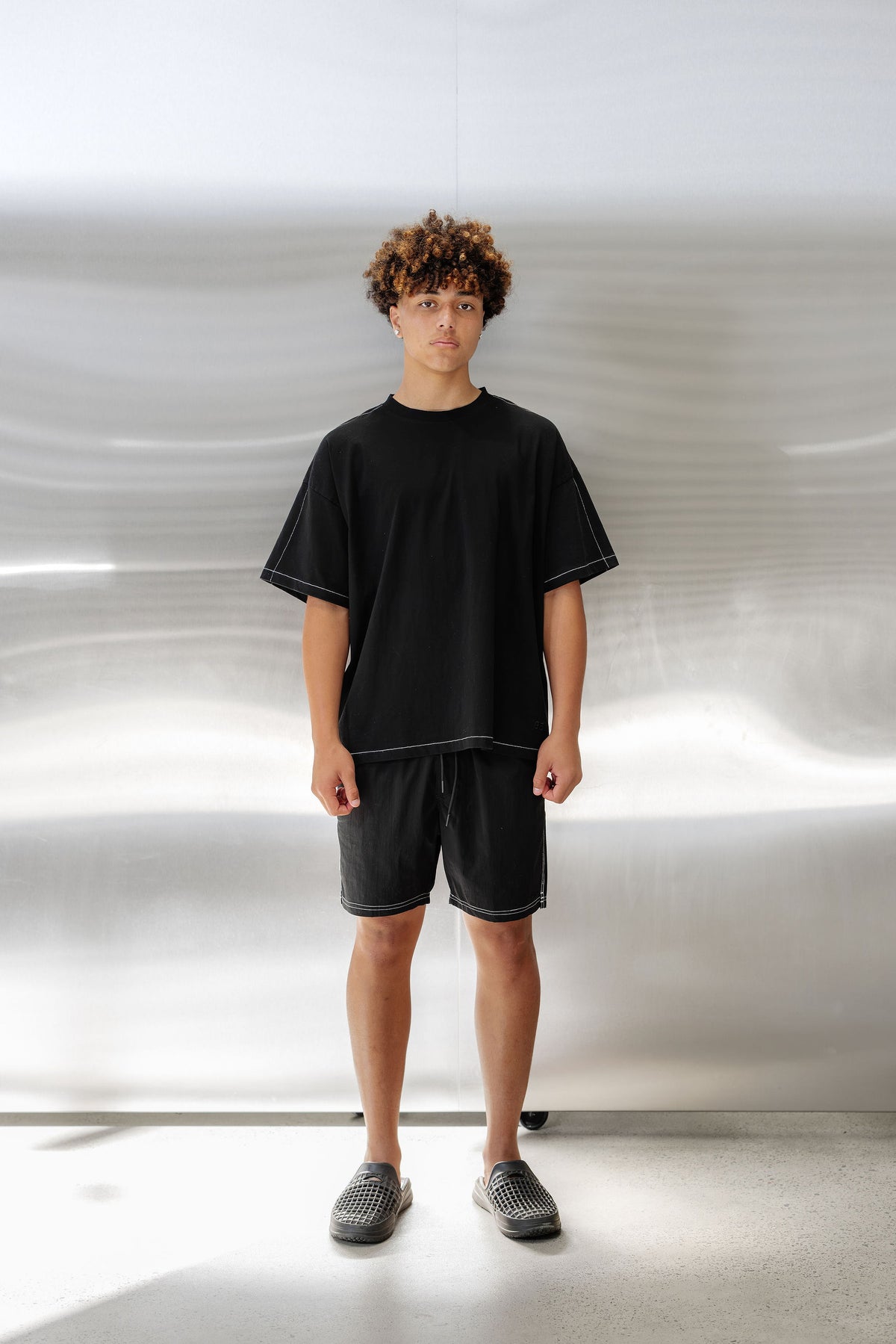 Unisex Classic Box Fit Tee - Black